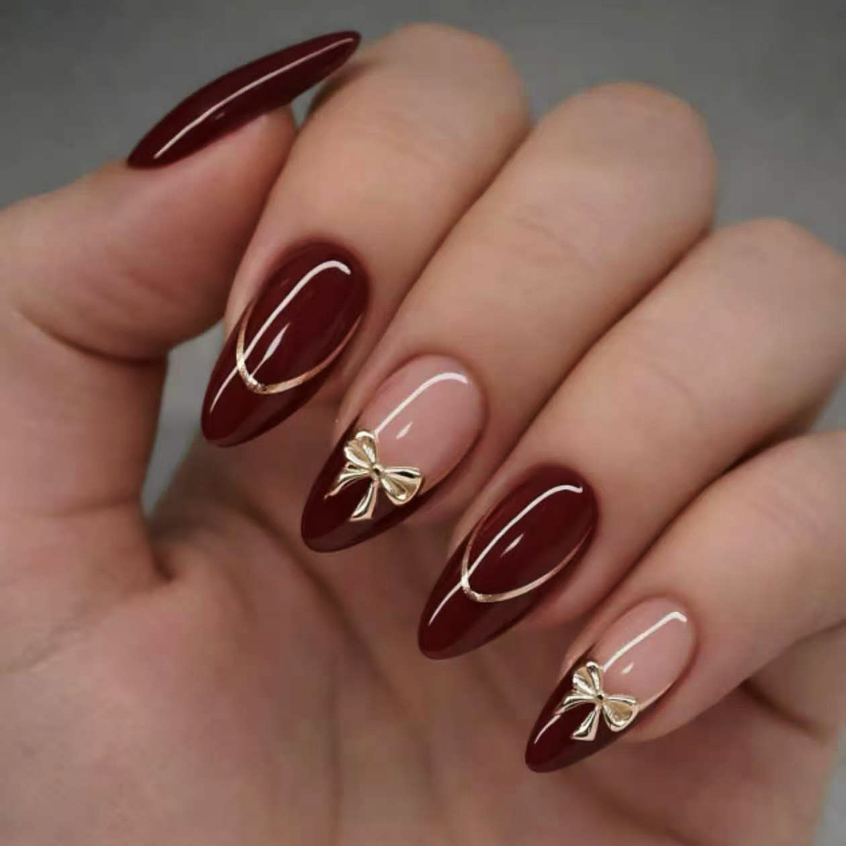 Nail Art Red Wine - 24 stuks retro wijnrode Franse amandelvormige