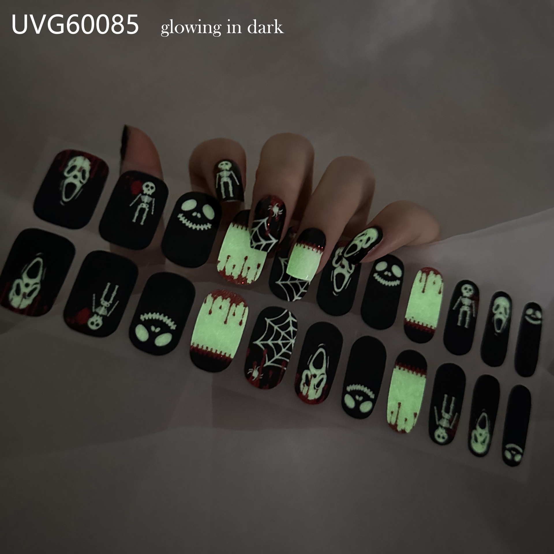 Happy Halloween Semi-uitgehard - Striping Tape Nail recensie en prijs